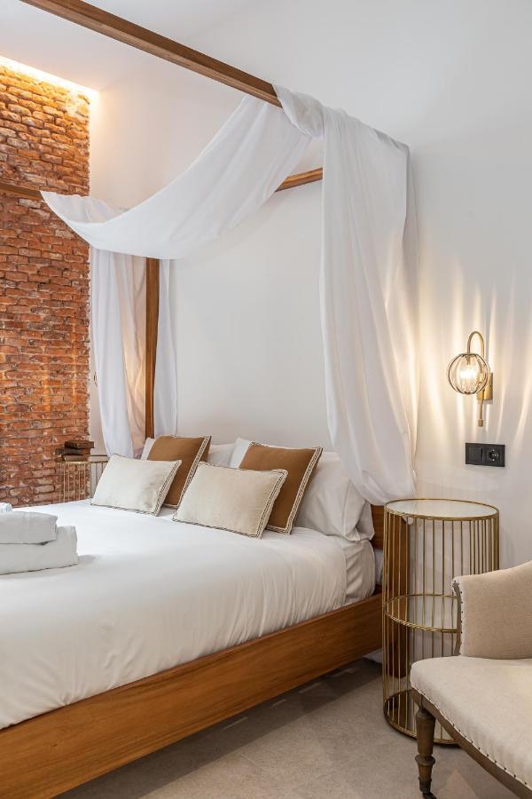 Queens House Chueca Madrid Extérieur photo