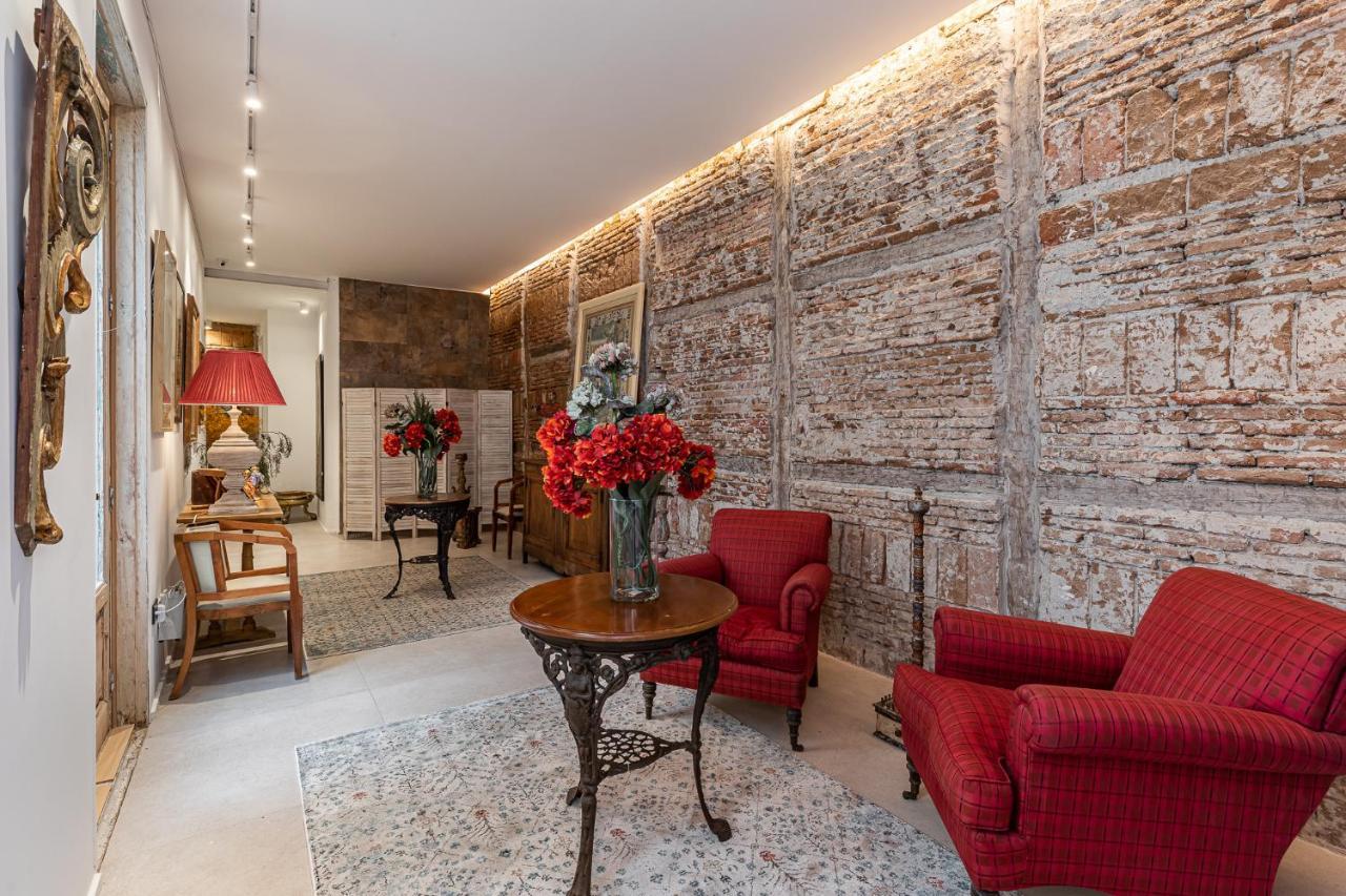 Queens House Chueca Madrid Extérieur photo