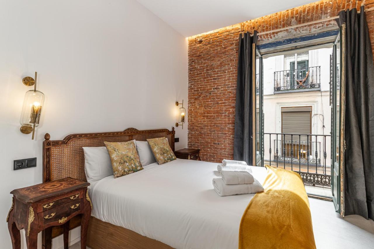 Queens House Chueca Madrid Extérieur photo