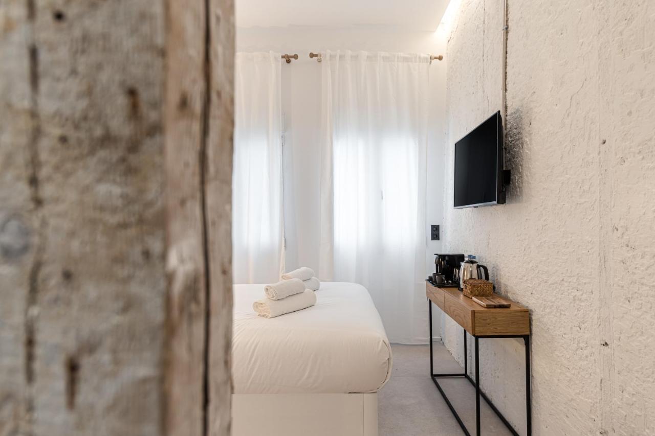 Queens House Chueca Madrid Extérieur photo