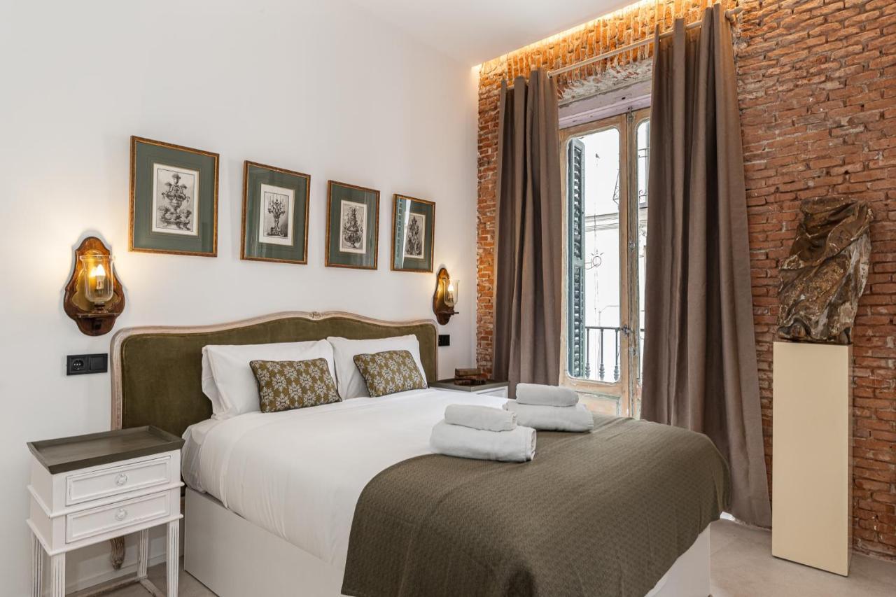Queens House Chueca Madrid Extérieur photo